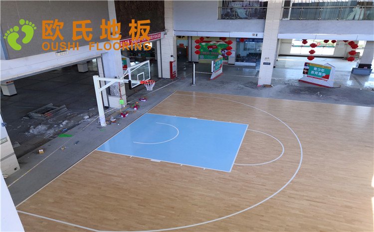 福建龍巖羅龍西路269號籃球館木地板圖片